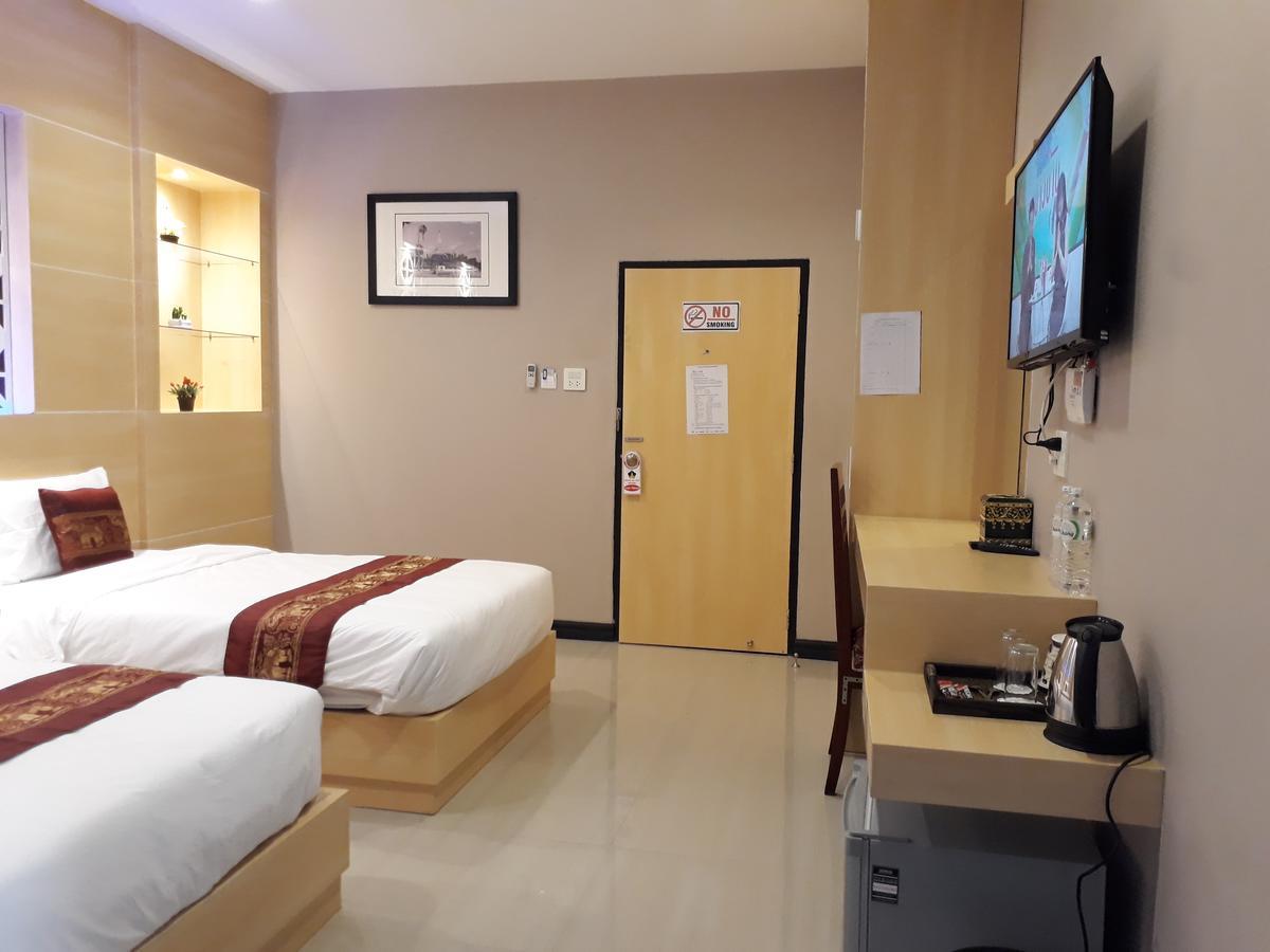 Thatluangview Hotel Viêng Chăn Ngoại thất bức ảnh
